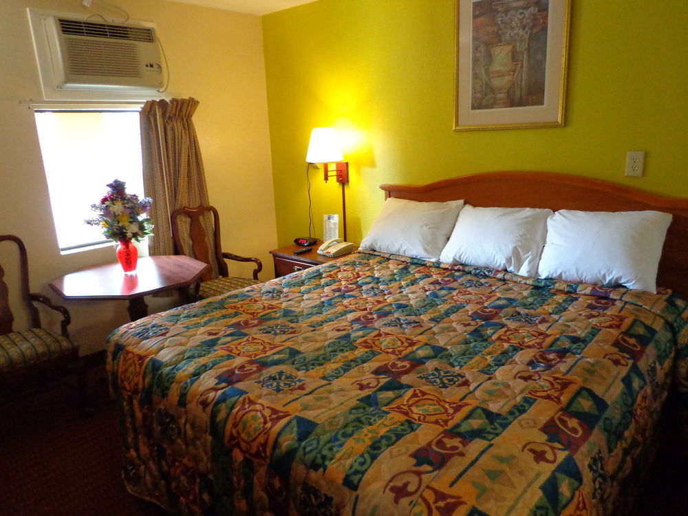 Economy Inn Express 워렌 외부 사진
