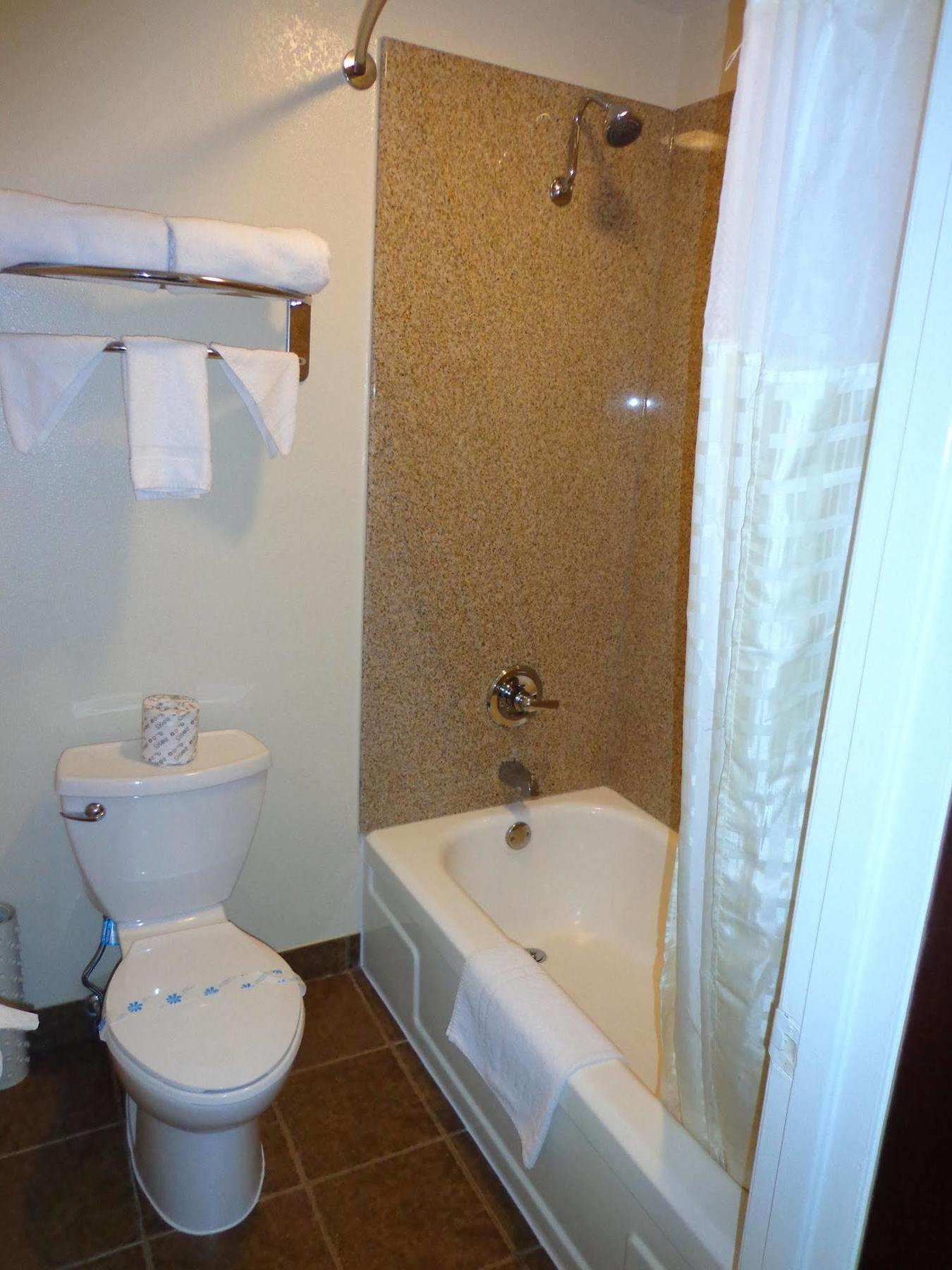 Economy Inn Express 워렌 외부 사진
